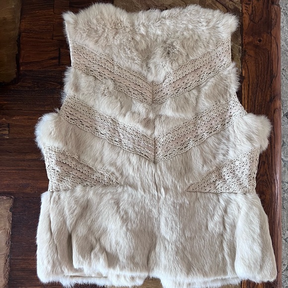 Aryn K. Rabbit Fur Vest - Picture 2 of 4